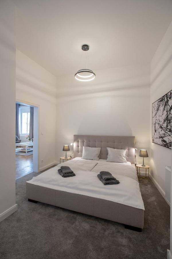 El Gusto Homes Town Šoproň Exteriér fotografie