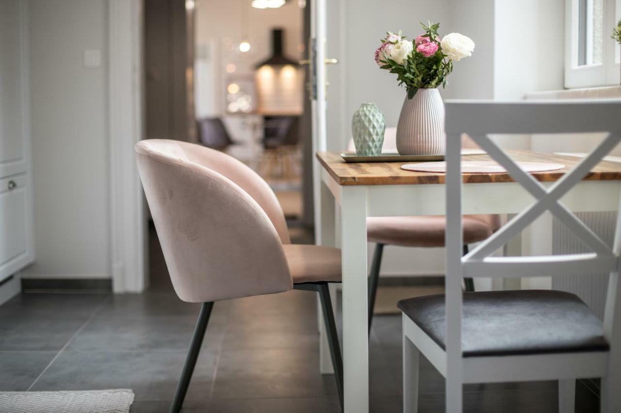 El Gusto Homes Town Šoproň Exteriér fotografie