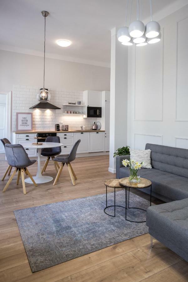 El Gusto Homes Town Šoproň Exteriér fotografie